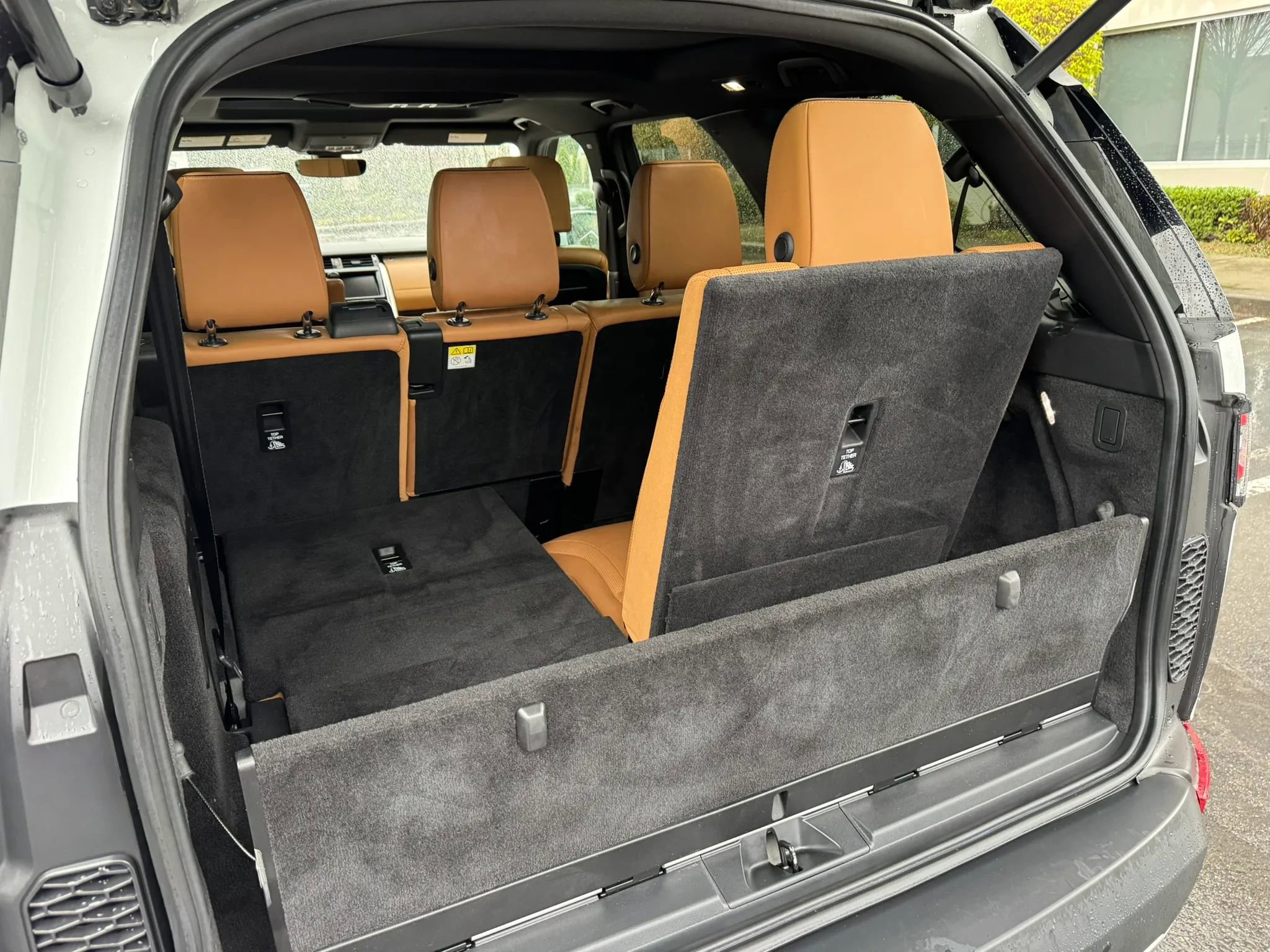 Used 2019 Land Rover Discovery HSE Luxury AWD/4WD image 28