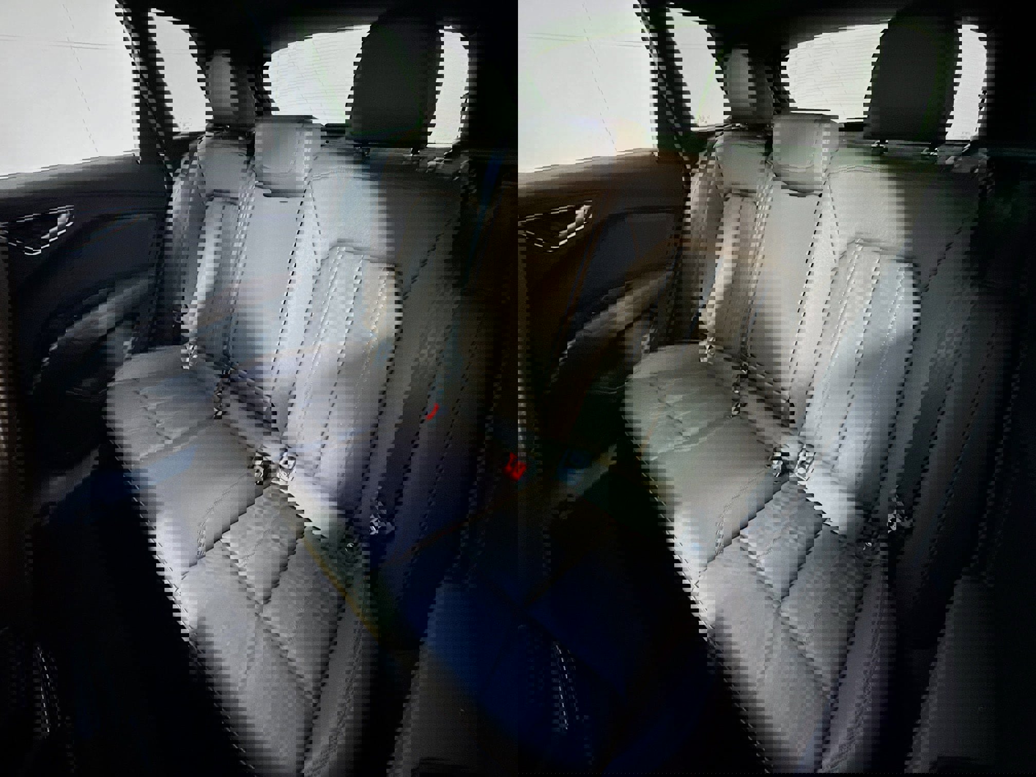 Used 2022 Audi Q4 e-tron Premium w/ Convenience Package image 21