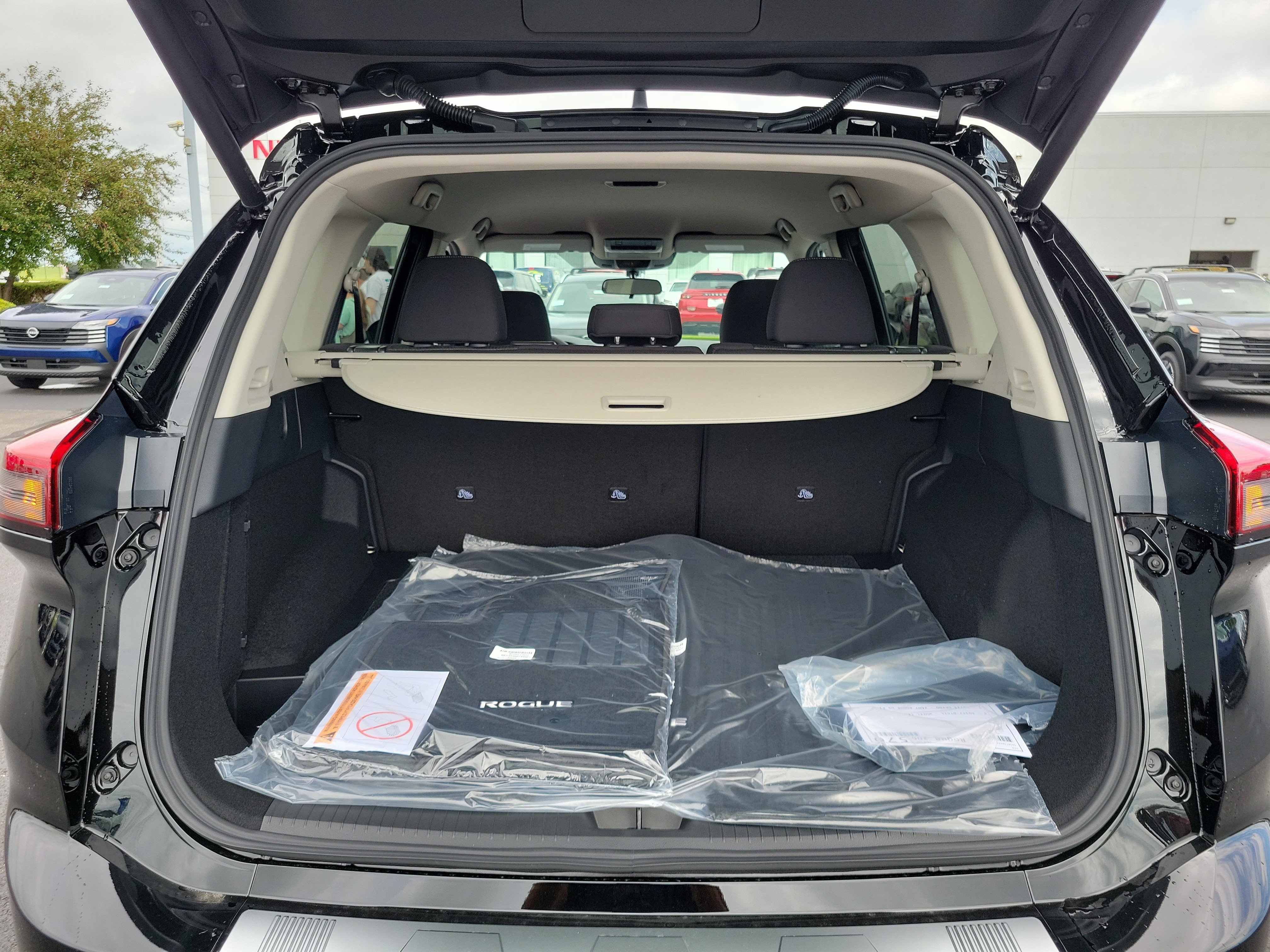 New 2026 Nissan Rogue SV w/ Cold Weather Package AWD/4WD image 8