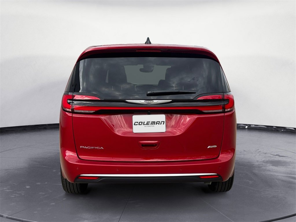 New 2026 Chrysler Pacifica Select image 4