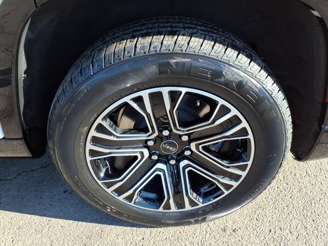 New 2026 Jeep Grand Wagoneer 4WD image 4