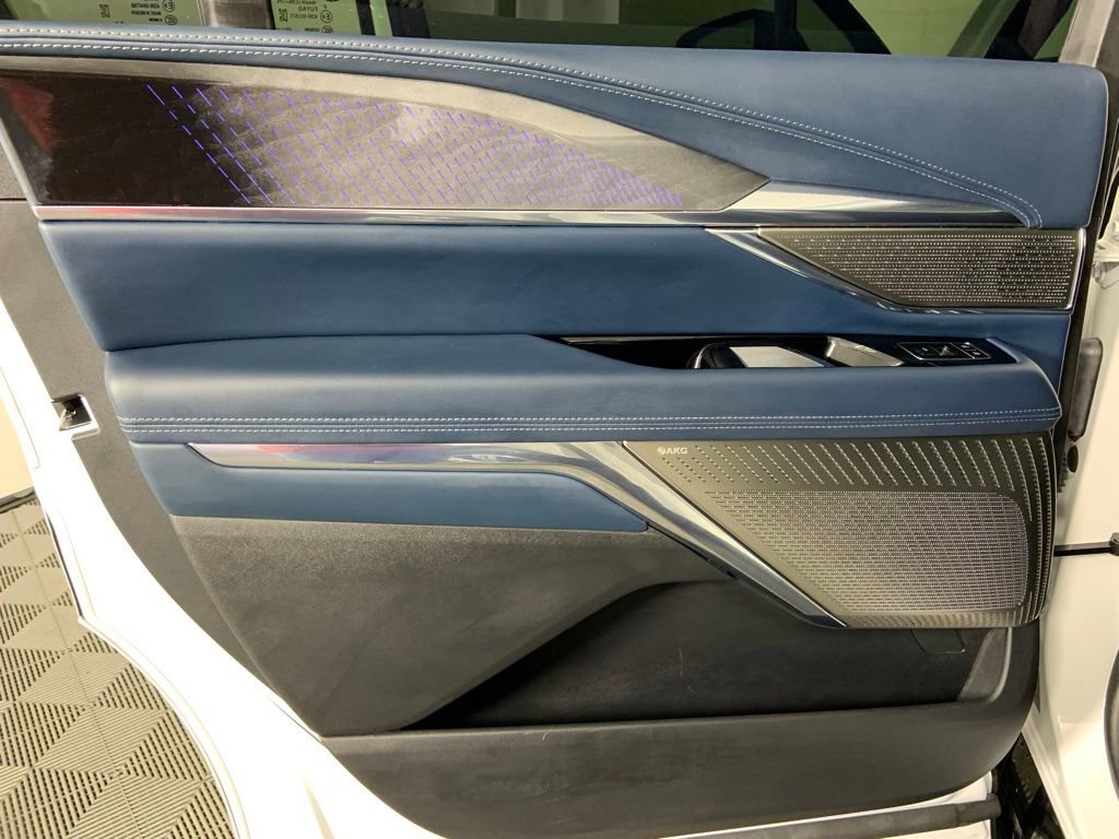 Used 2025 Cadillac Escalade IQ Luxury 2 image 24