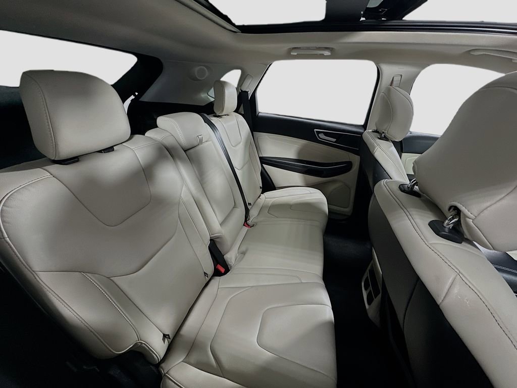 Used 2019 Ford Edge Titanium w/ Cold Weather Package AWD/4WD image 28