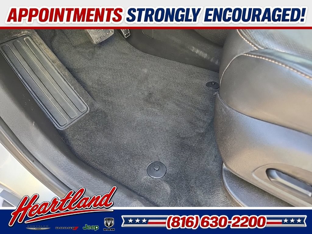 Used 2021 Chevrolet Traverse Premier AWD/4WD image 39