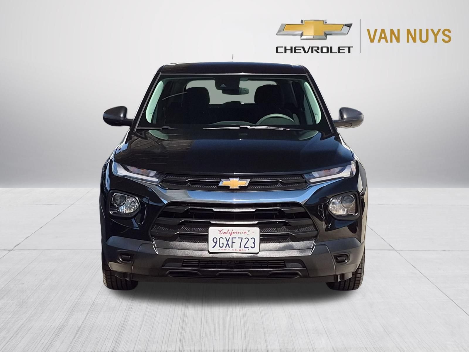Used 2023 Chevrolet TrailBlazer LS FWD image 2