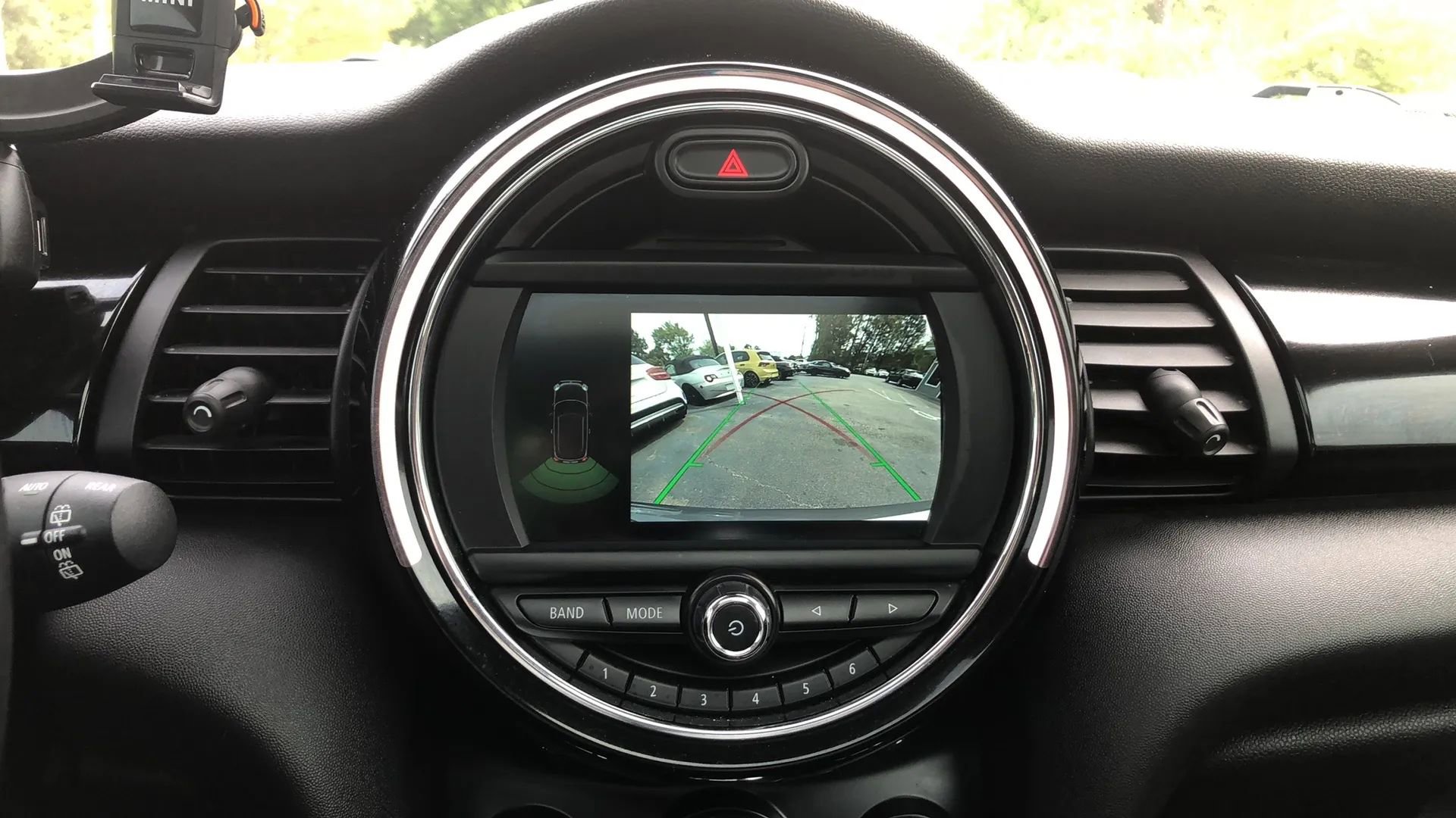 Used 2019 MINI Cooper 2-Door Hardtop image 27