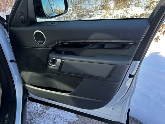 Used 2023 Land Rover Discovery S R-Dynamic image 18