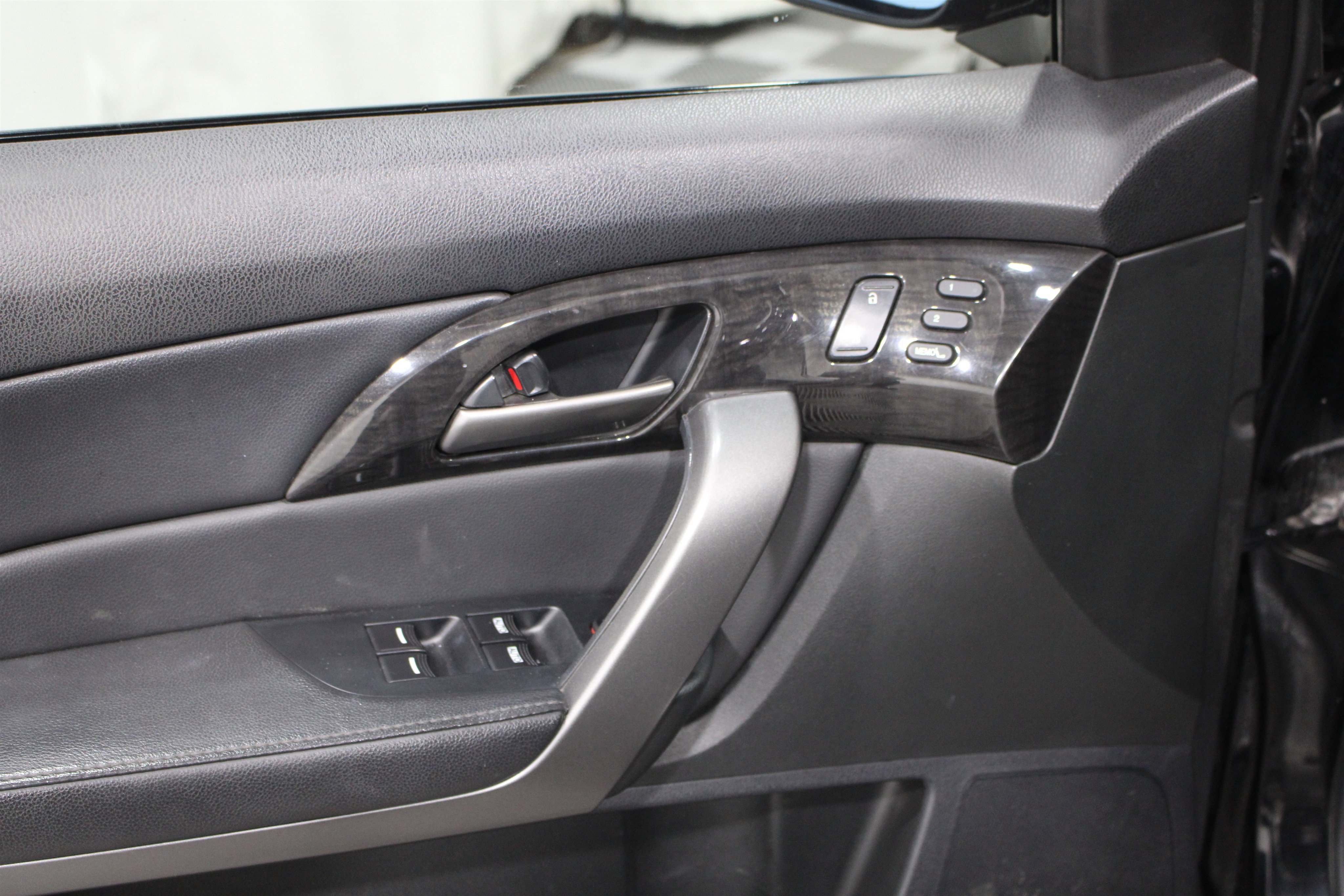 Used 2008 Acura MDX w/ Sport Package image 6