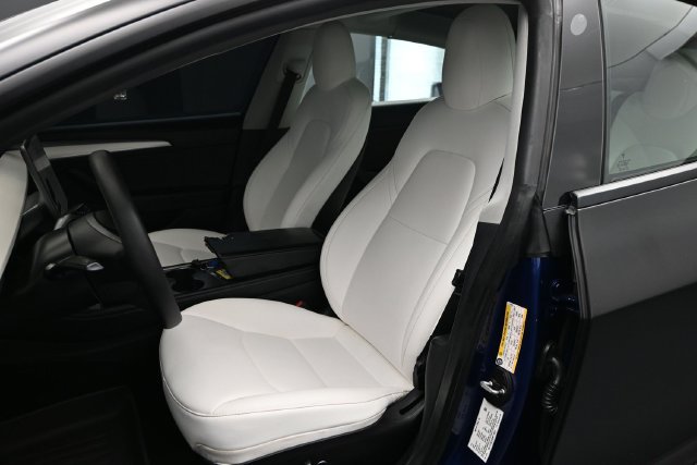 Used 2022 Tesla Model 3 Long Range AWD/4WD image 5