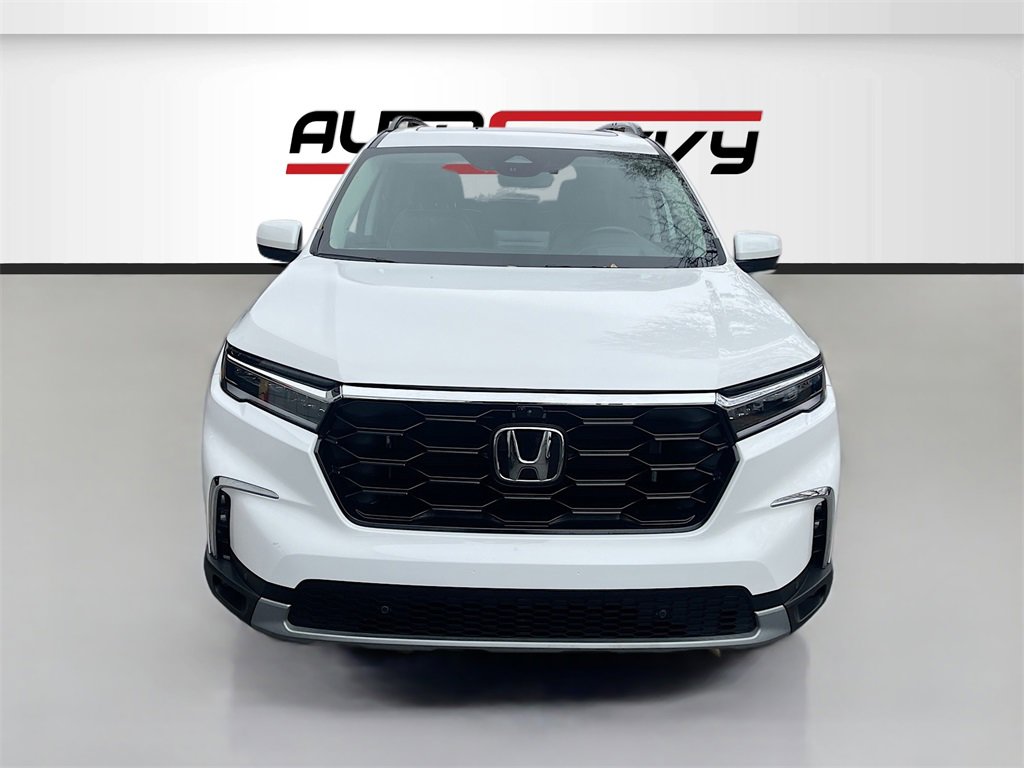 Used 2023 Honda Pilot Elite image 2