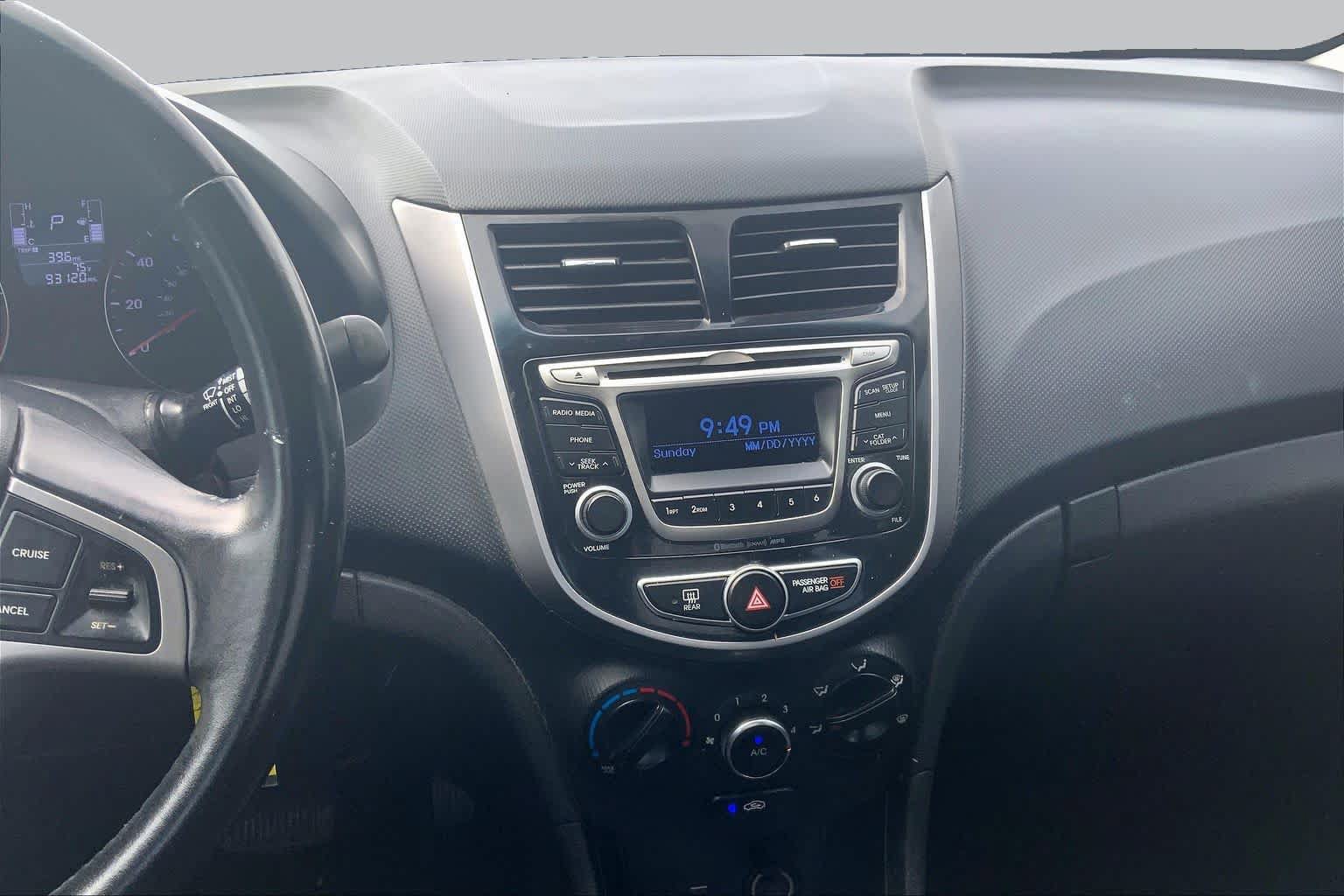 Used 2015 Hyundai Accent Sport FWD image 7