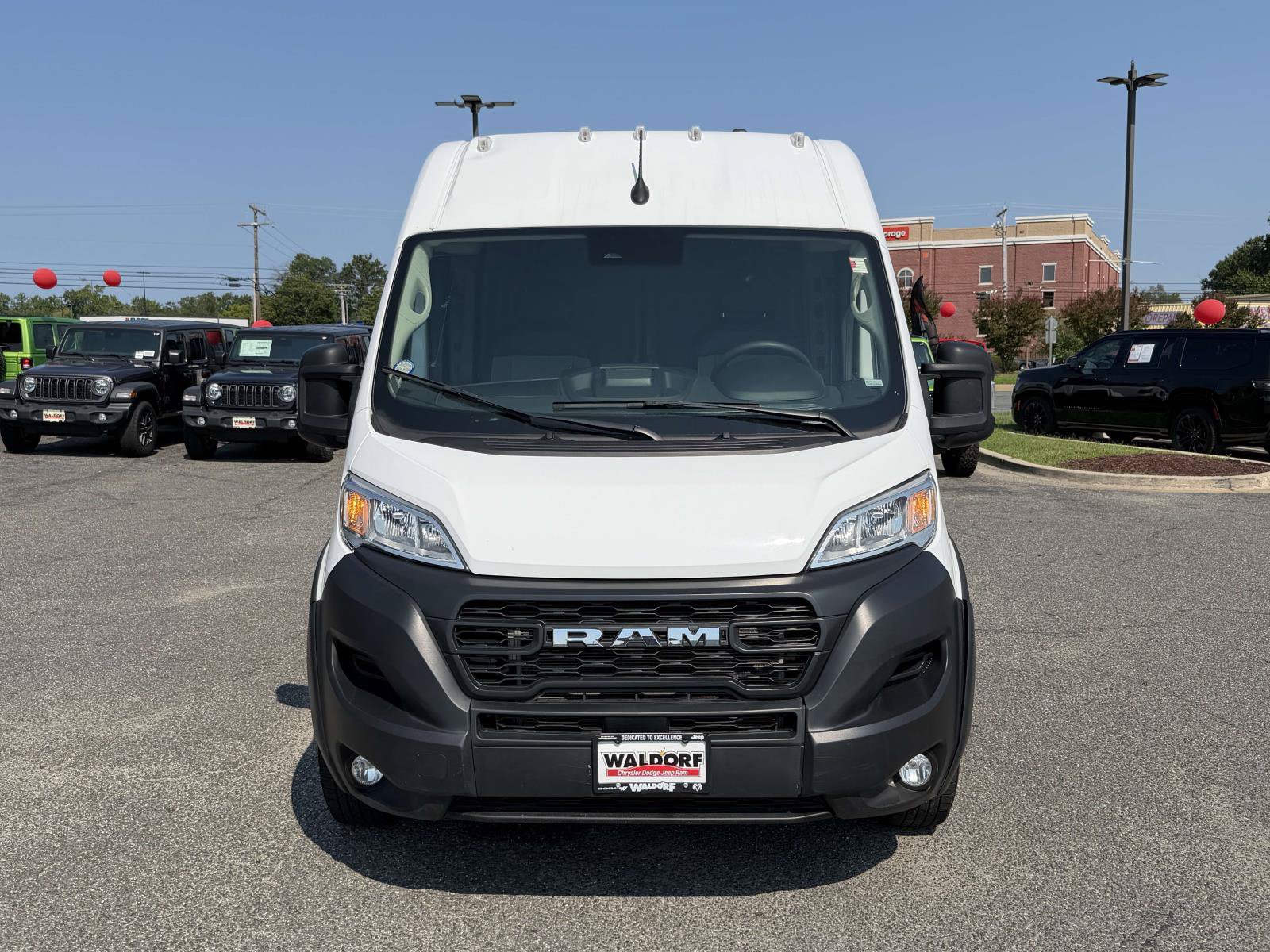 Used 2024 RAM ProMaster 2500 w/ Convenience Group FWD image 8