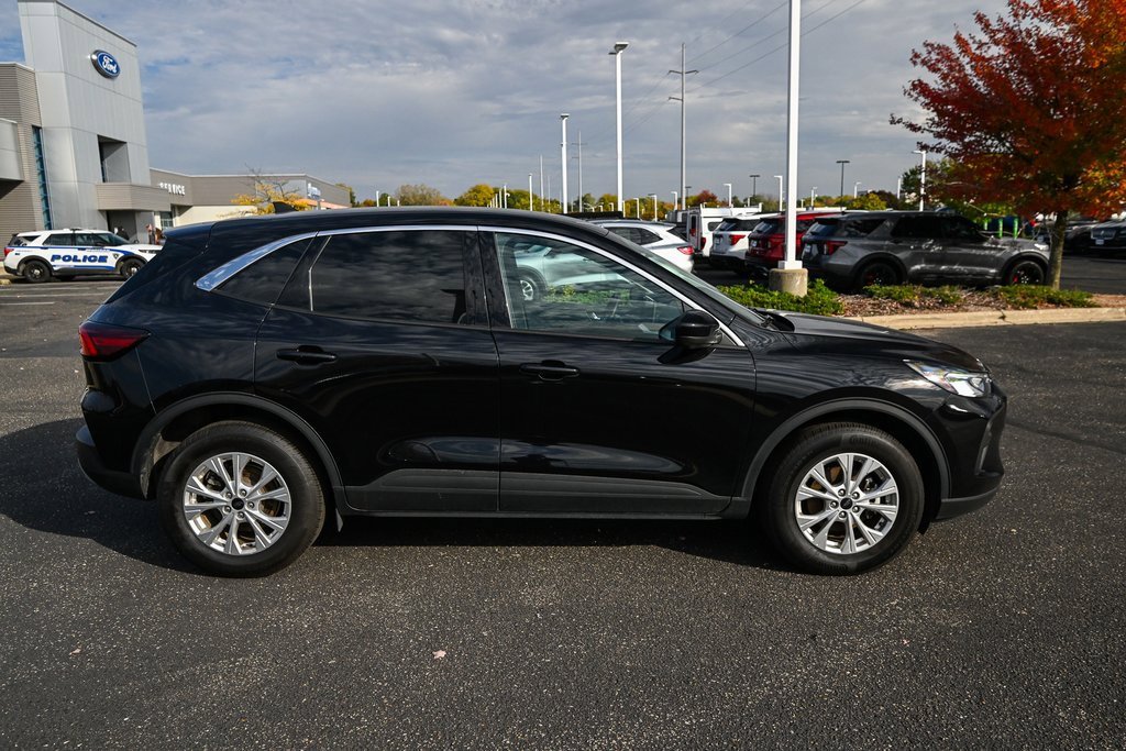 Used 2023 Ford Escape Active w/ Tech Pack #2 image 3