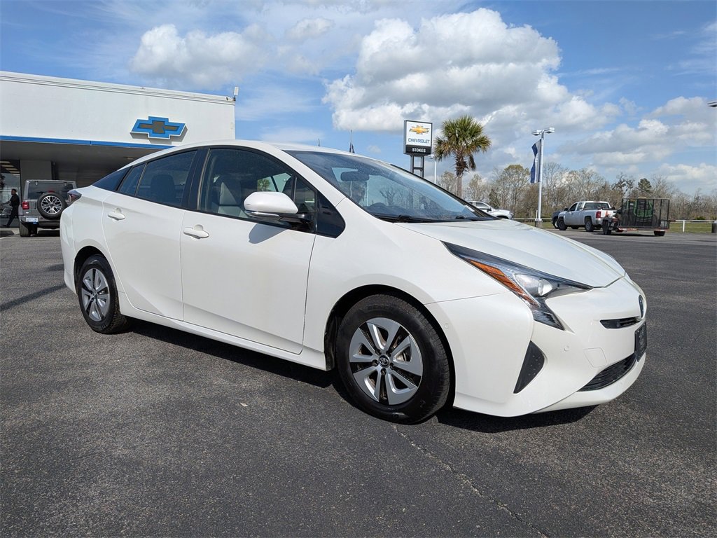 Used 2018 Toyota Prius Two w/ Prius Two Safety Plus Package image 2