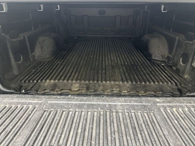 Used 2017 Chevrolet Colorado Z71 AWD/4WD image 16