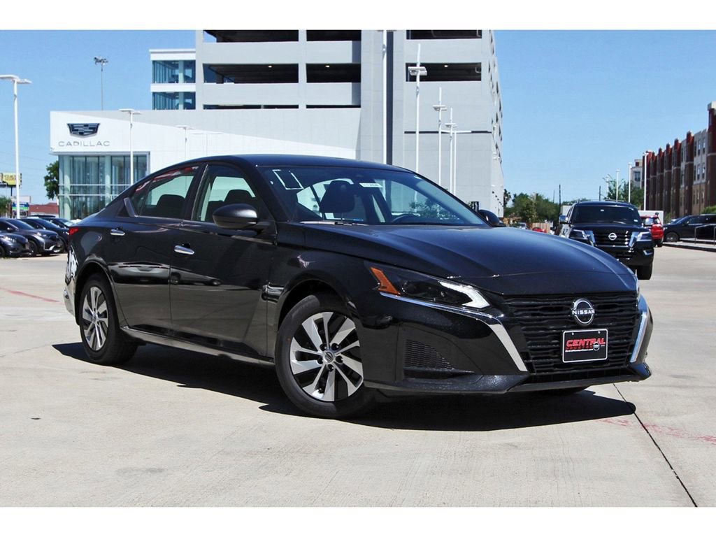 New 2025 Nissan Altima 2.5 S image 1