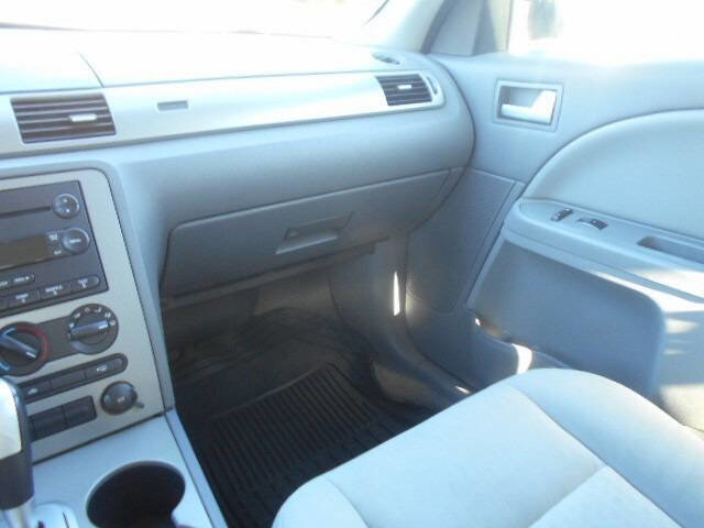 Used 2006 Ford Five Hundred SE image 13
