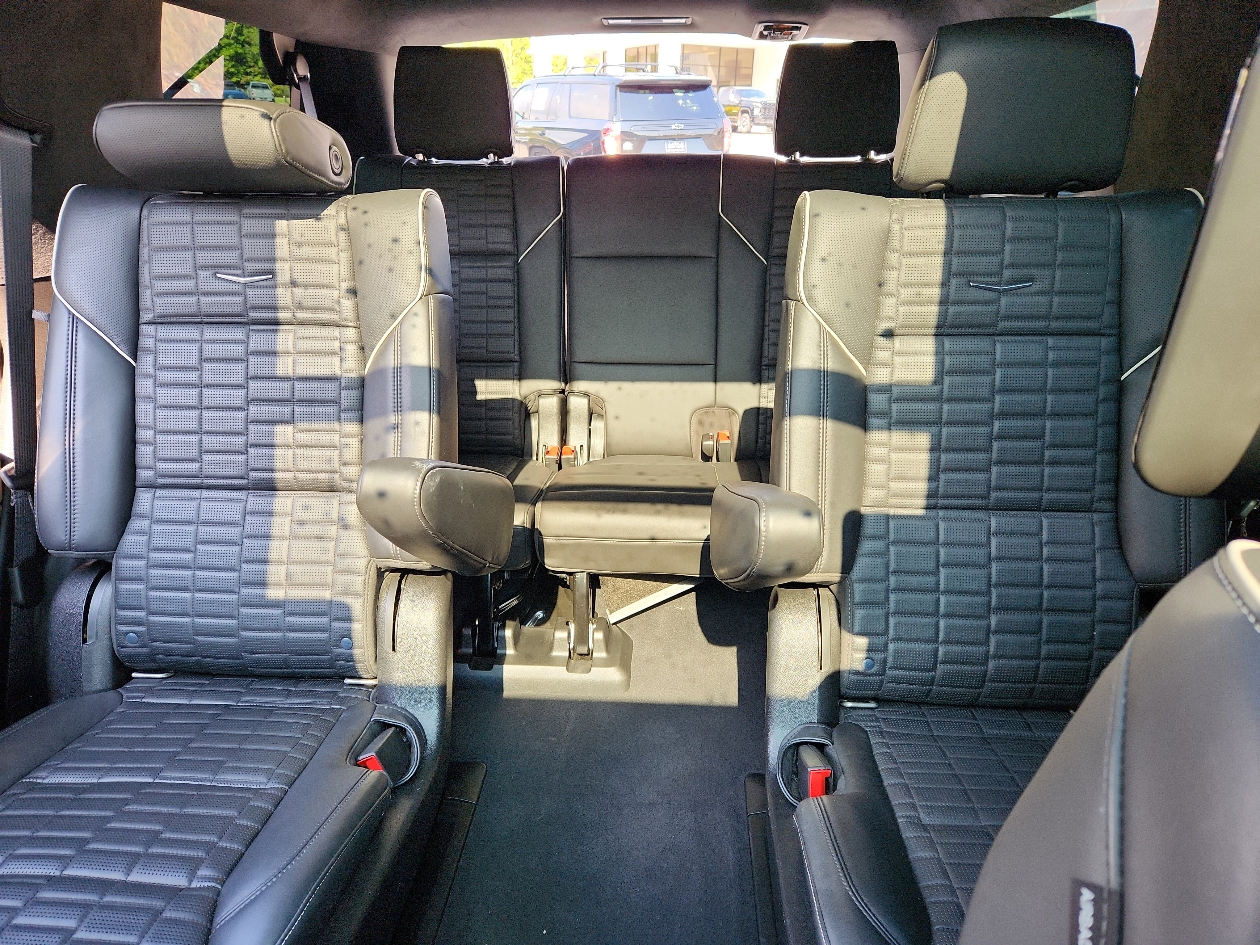 Used 2021 Cadillac Escalade Sport Platinum image 45