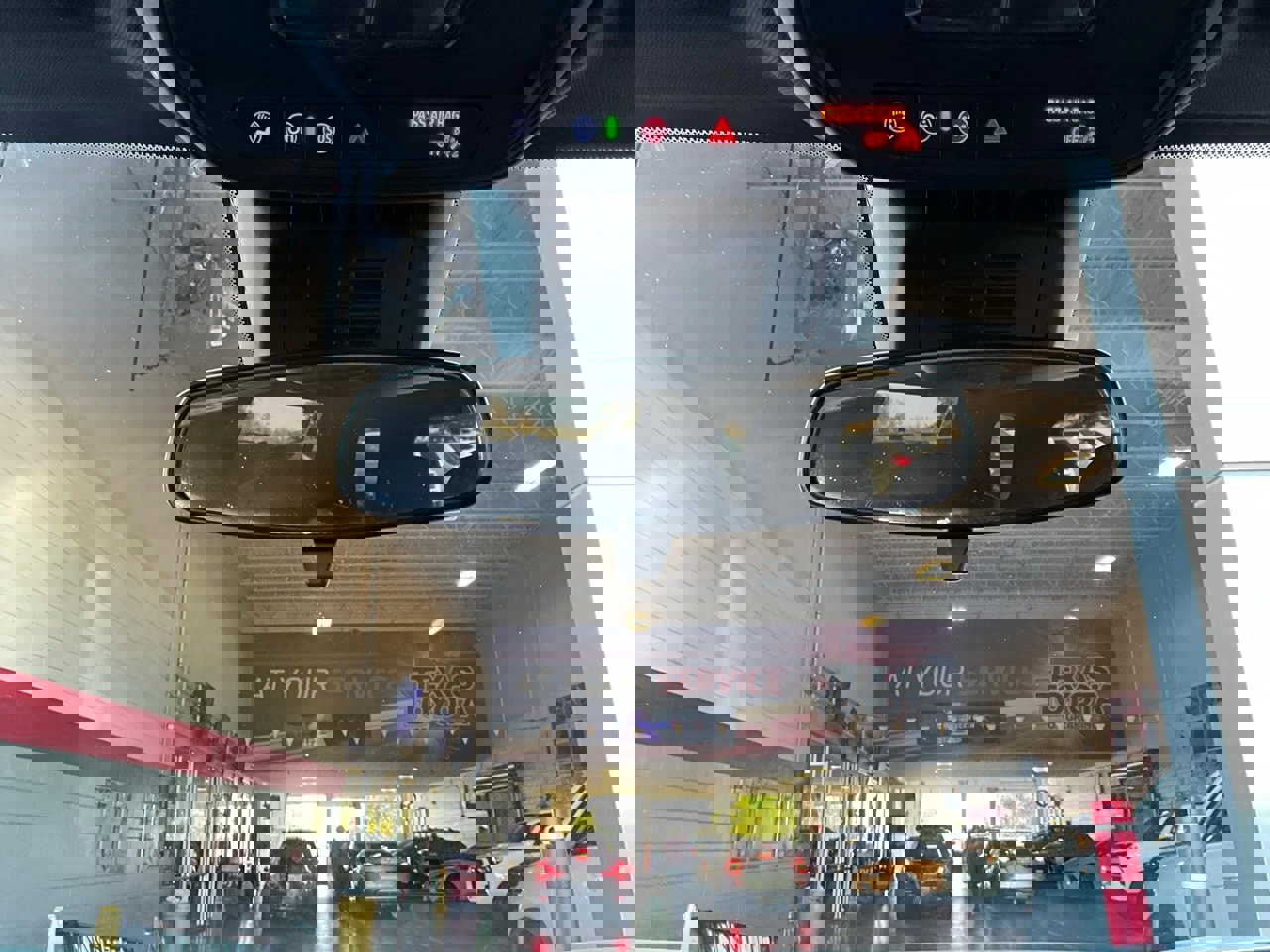 Used 2025 Chevrolet Equinox LT image 17