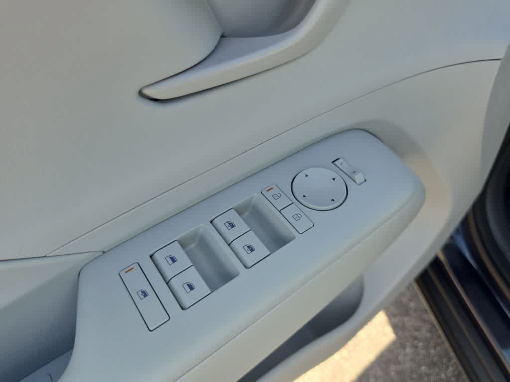 New 2027 Hyundai Kona SEL Sport FWD image 17