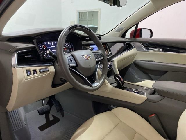 Used 2023 Cadillac XT6 Premium Luxury w/ Technology Package AWD/4WD image 18