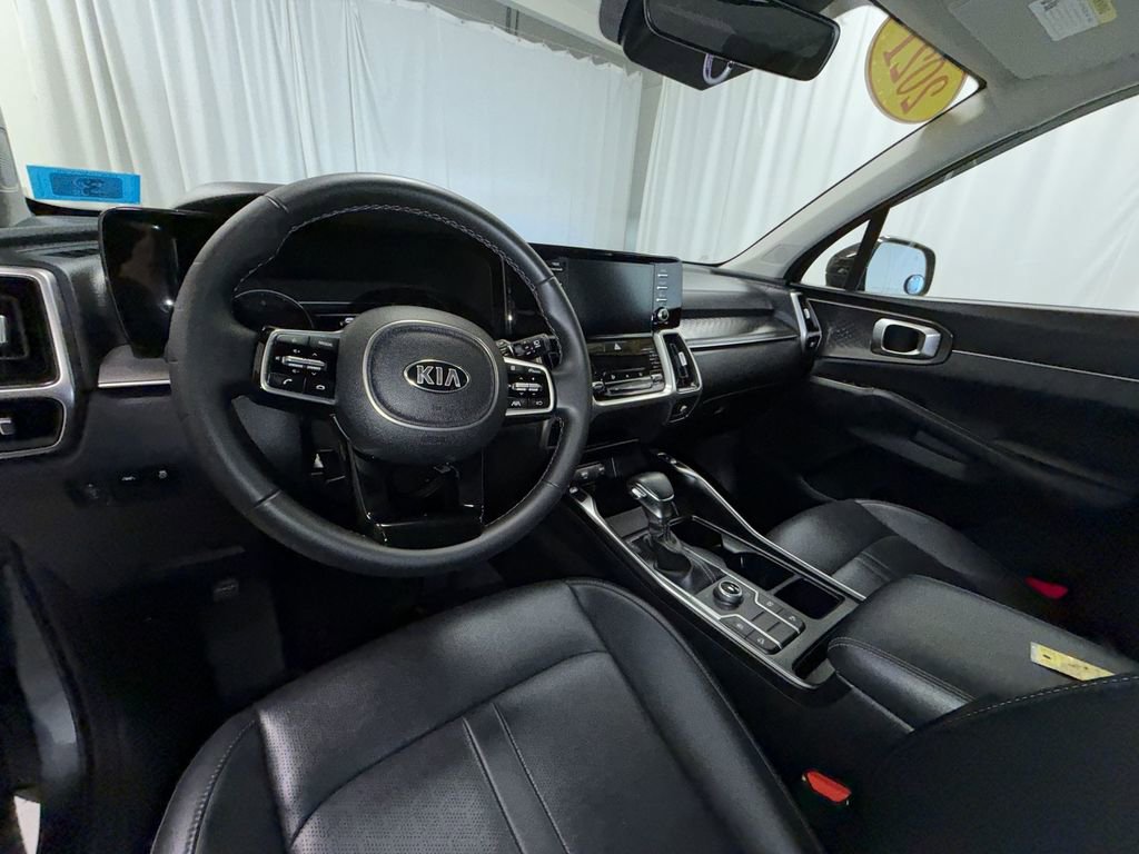 Used 2021 Kia Sorento S w/ Panoramic Sunroof Package image 11