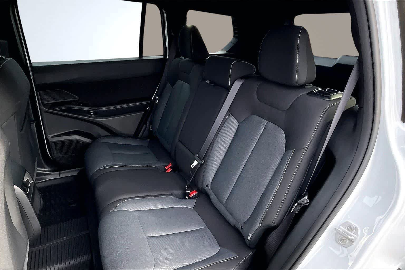 New 2026 Jeep Cherokee Laredo AWD/4WD image 13
