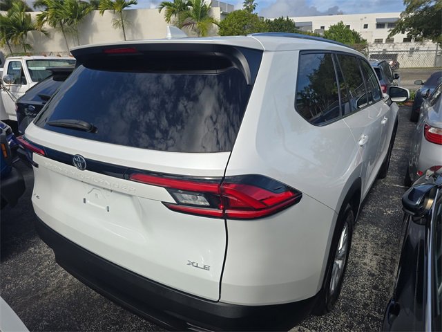 Used 2024 Toyota Grand Highlander XLE image 4