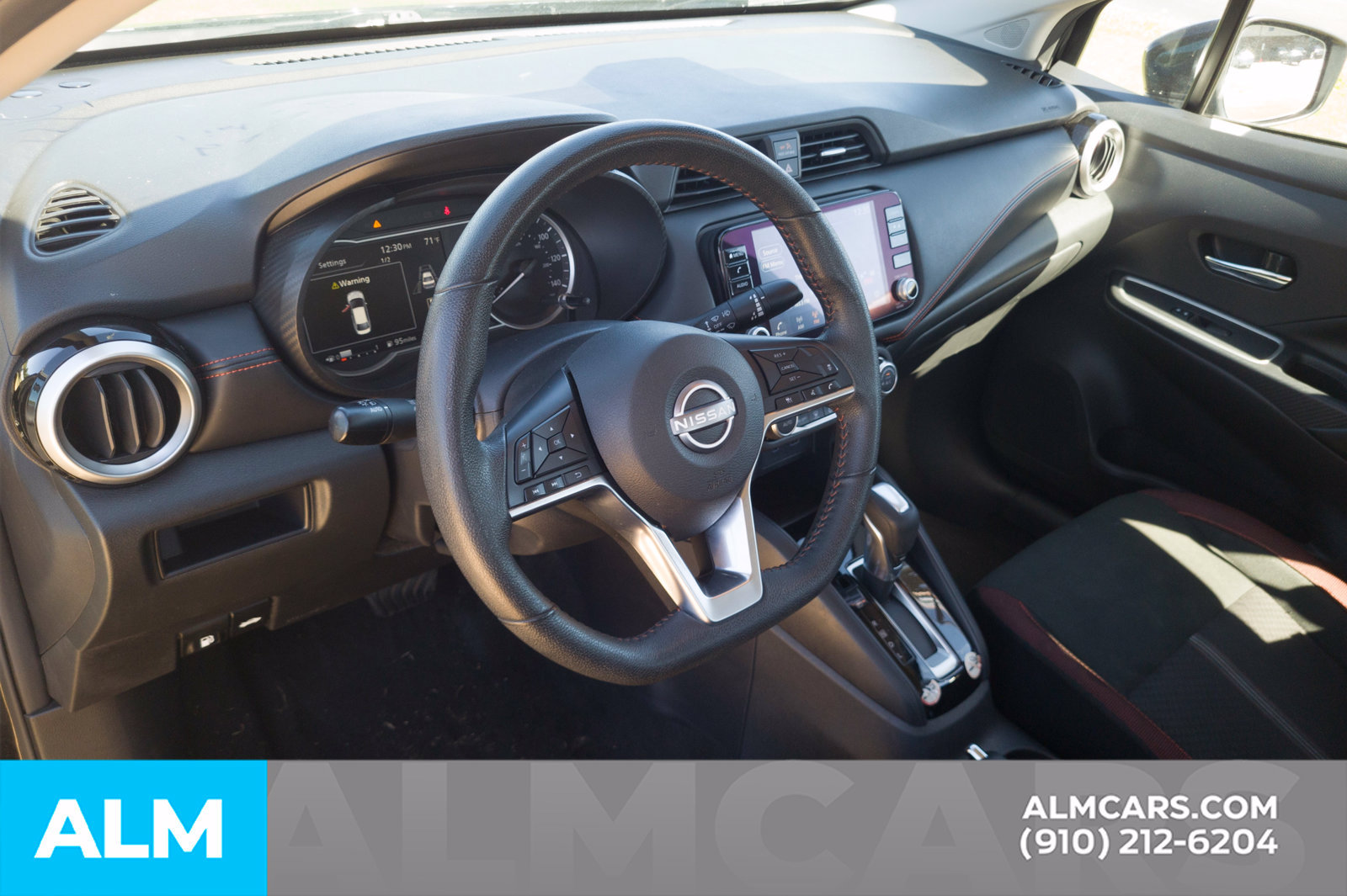 Used 2025 Nissan Versa SR w/ Trunk Package FWD image 5