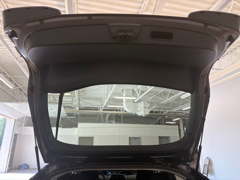 Used 2017 Toyota Prius Two w/ Prius Two Safety Plus Package FWD image 9