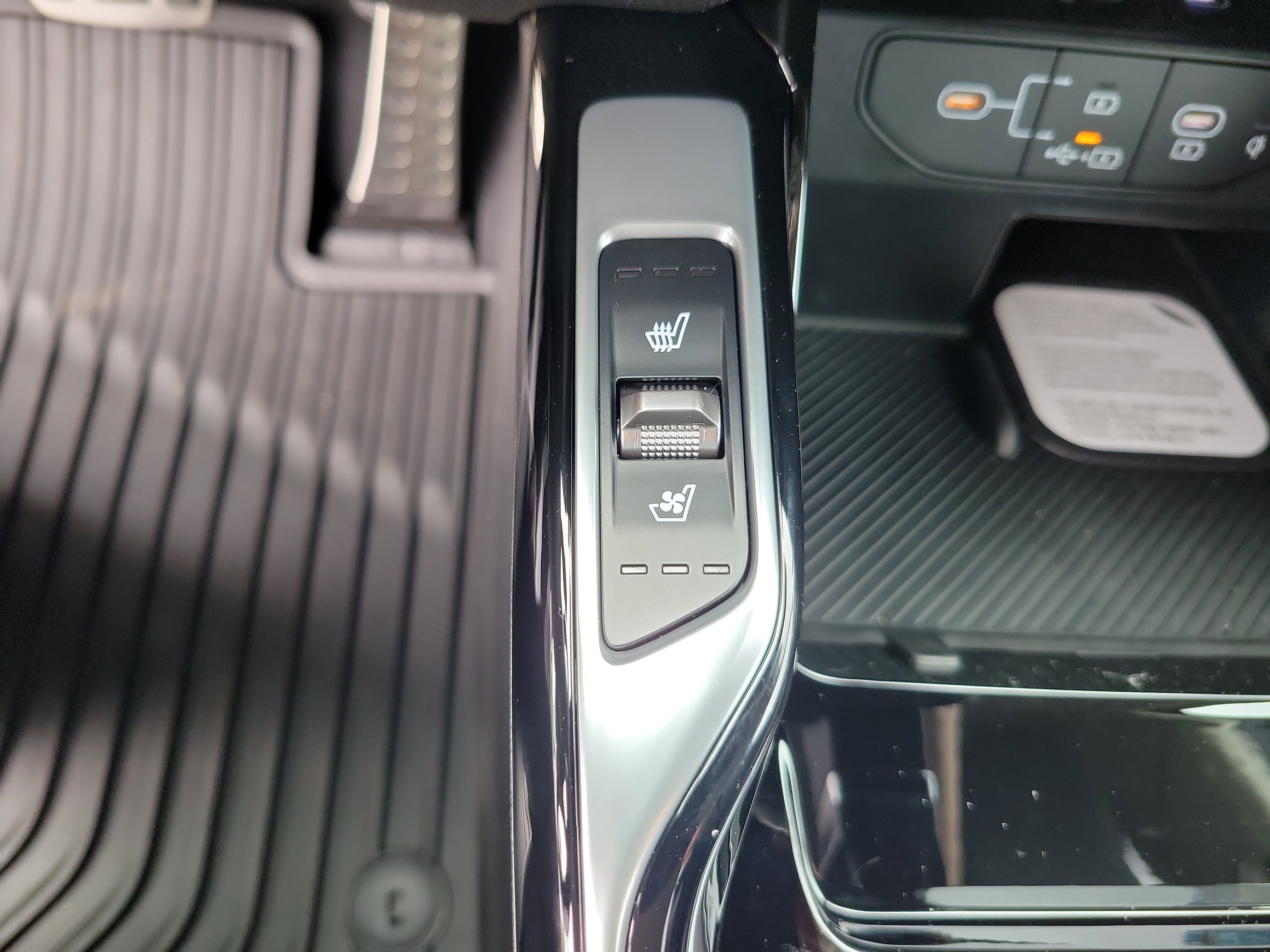 New 2026 Kia Sorento SX FWD image 11