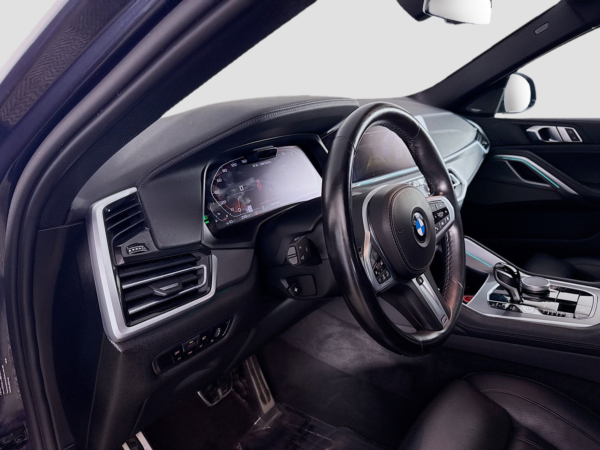 Used 2022 BMW X6 M50i w/ Dynamic Handling Package image 23