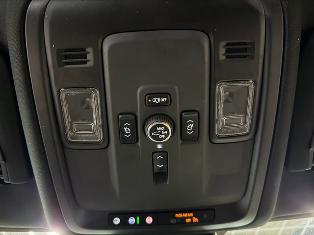Used 2025 GMC Yukon Denali AWD/4WD image 24