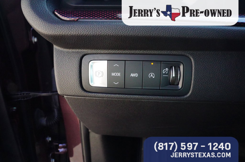 Used 2025 Chevrolet Traverse RS AWD/4WD image 15