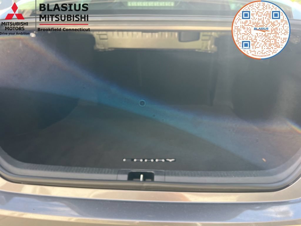 Used 2018 Toyota Camry LE FWD image 10