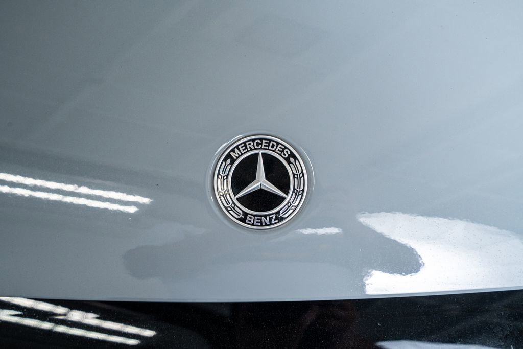 Used 2023 Mercedes-Benz EQE 500 4MATIC Sedan image 17