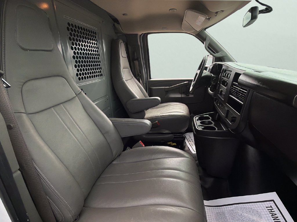 Certified 2025 Chevrolet Express 2500 w/ Driver Convenience Package RWD image 26
