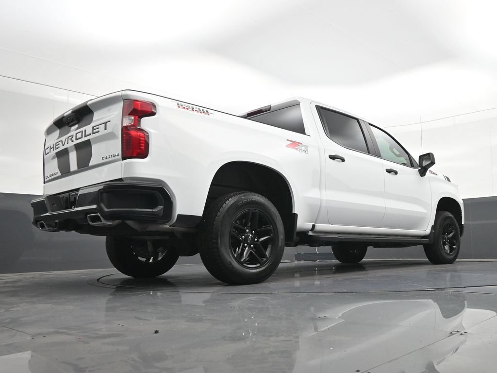 Used 2025 Chevrolet Silverado 1500 Custom Trail Boss AWD/4WD image 29