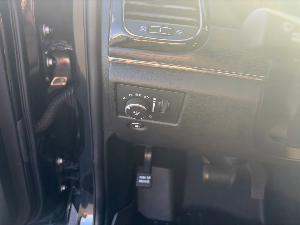 Certified 2020 Jeep Grand Cherokee High Altitude AWD/4WD image 28