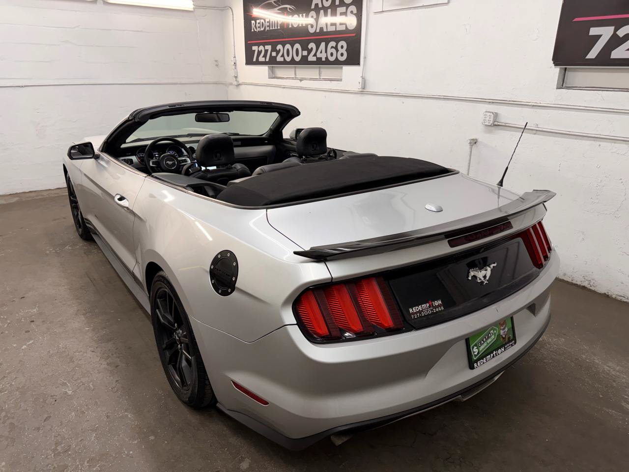 Used 2016 Ford Mustang Premium RWD image 9