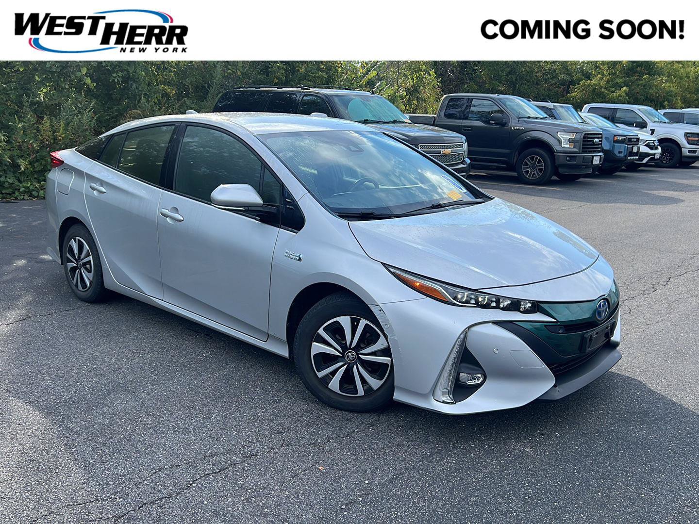 Used 2017 Toyota Prius Prime Advanced FWD image 1