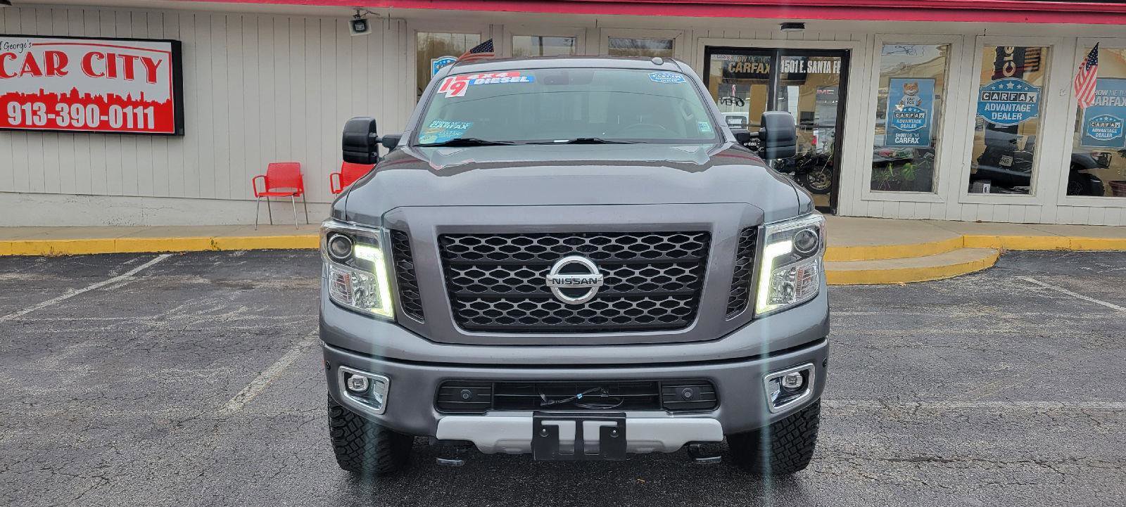 Used 2019 Nissan Titan PRO-4X w/ Pro-4x Utility Package image 2