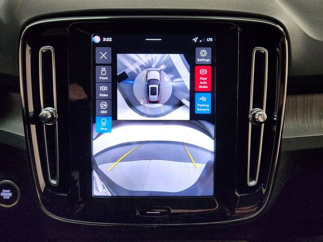 New 2026 Volvo XC40 B5 Ultra w/ Protection Package Premier AWD/4WD image 18