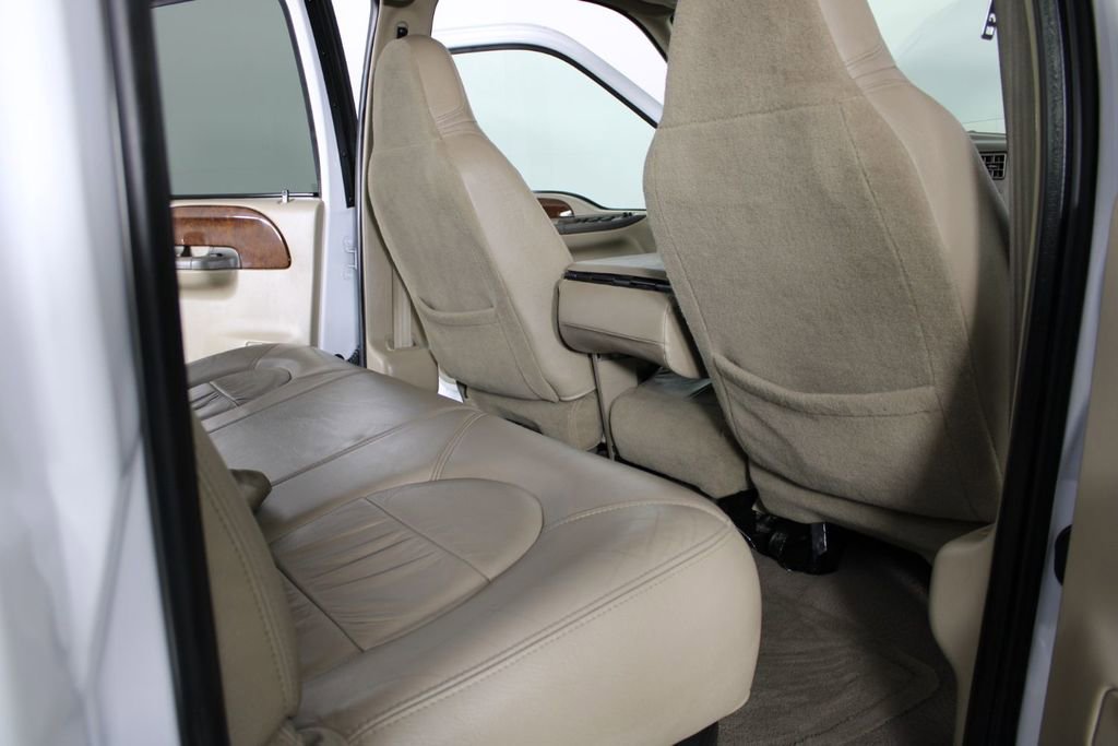 Used 2000 Ford F350 Lariat image 30