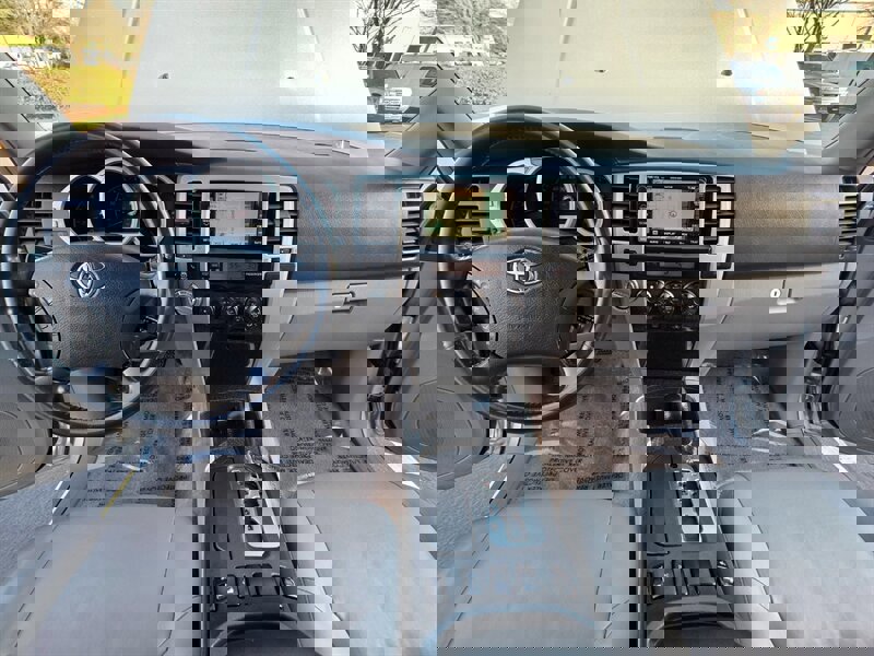 Used 2003 Toyota 4Runner Limited AWD/4WD image 17