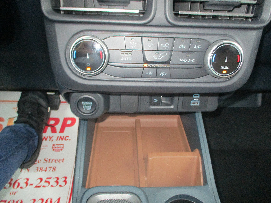 Used 2022 Ford Maverick Lariat FWD image 10