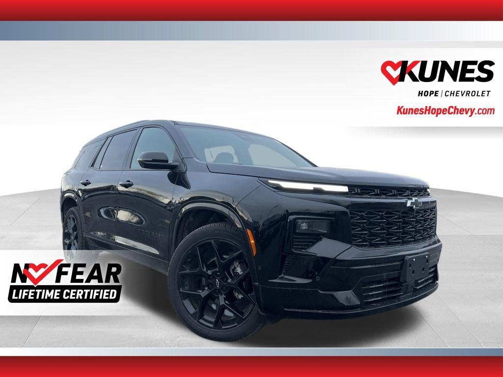 Used 2025 Chevrolet Traverse RS w/ LPO, Floor Liner Package