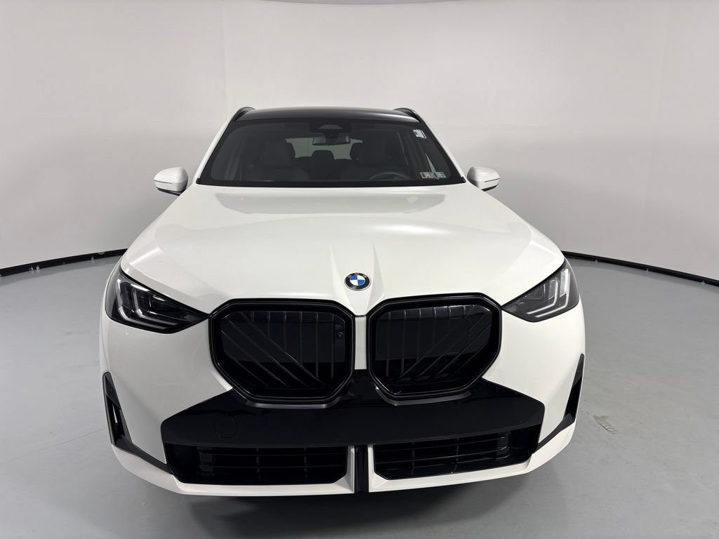 Certified 2025 BMW X3 xDrive30i w/ Premium Package AWD/4WD image 3