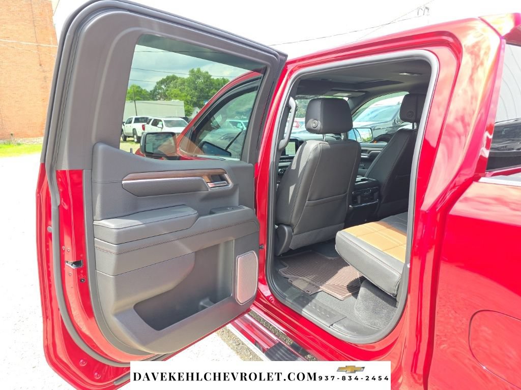 Used 2024 Chevrolet Silverado 1500 High Country w/ Technology Package AWD/4WD image 29