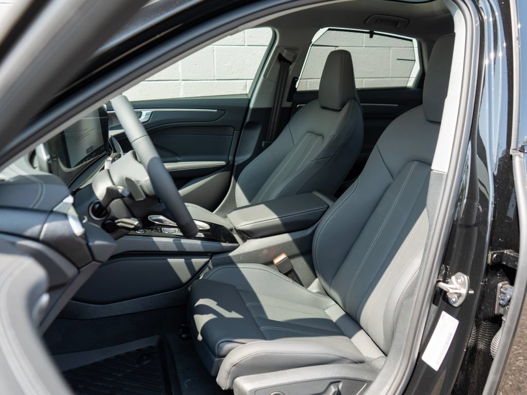 New 2026 Audi A6 Premium Plus AWD/4WD image 8